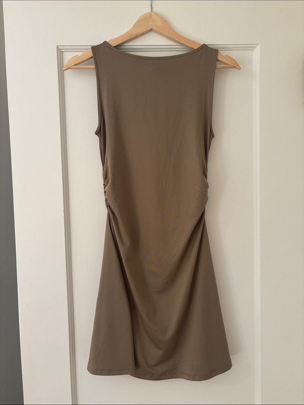 Women's Sleeveless Ruched Side Dress - Olive Brown